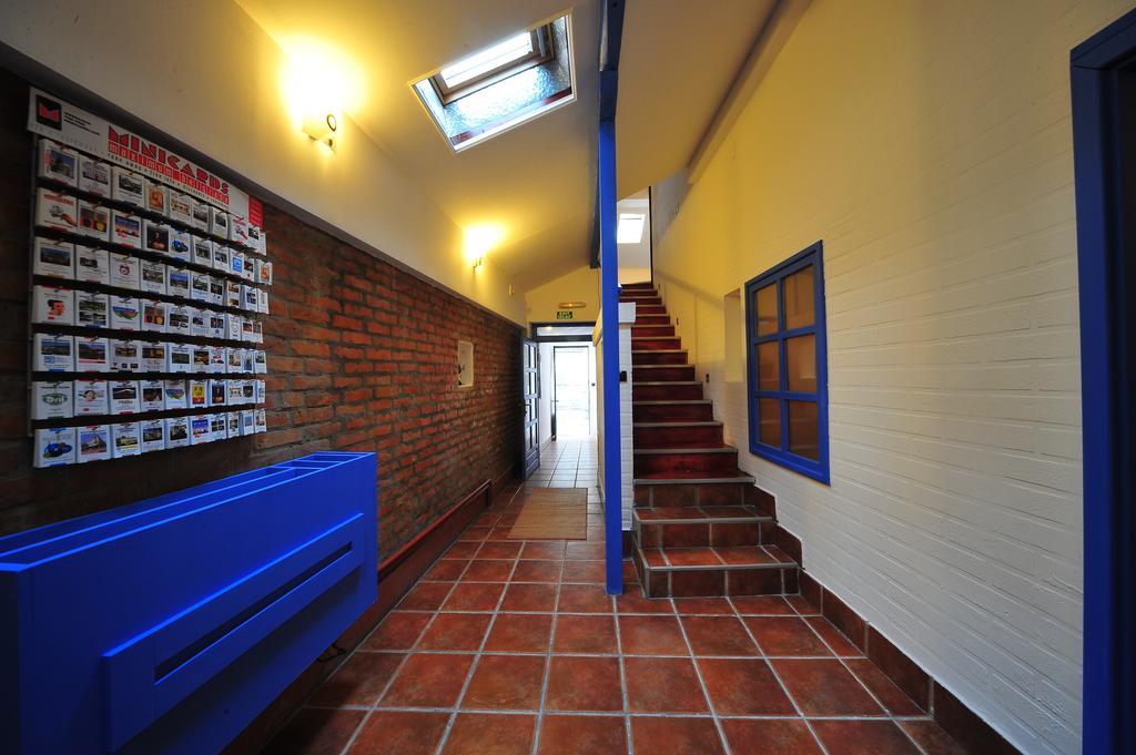 Hostel Bed N Beer Belgrado Exterior foto