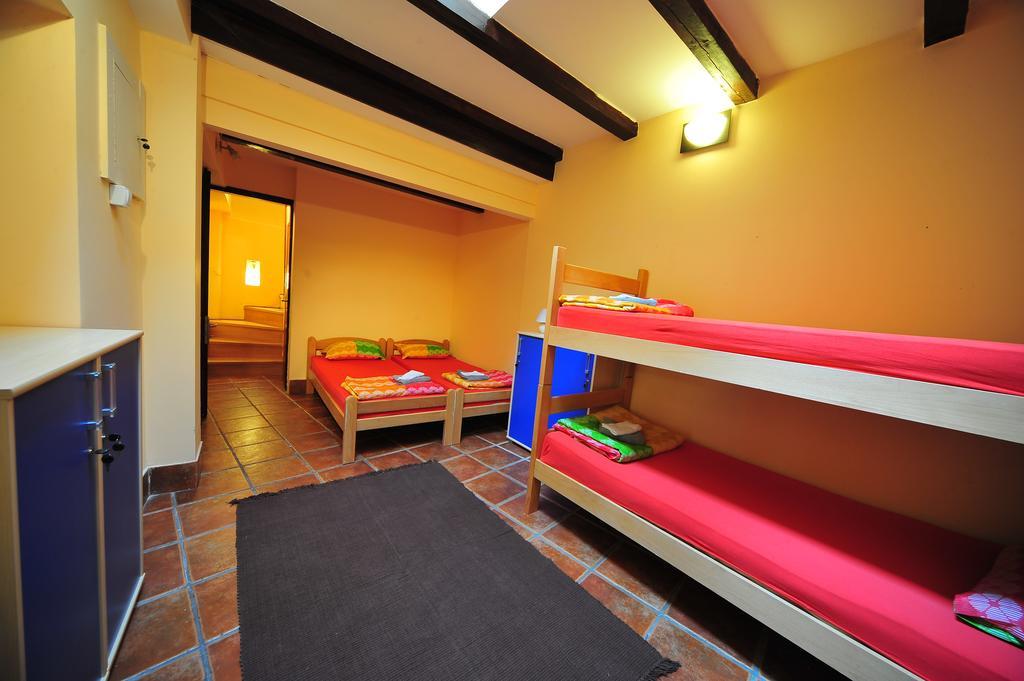 Hostel Bed N Beer Belgrado Quarto foto