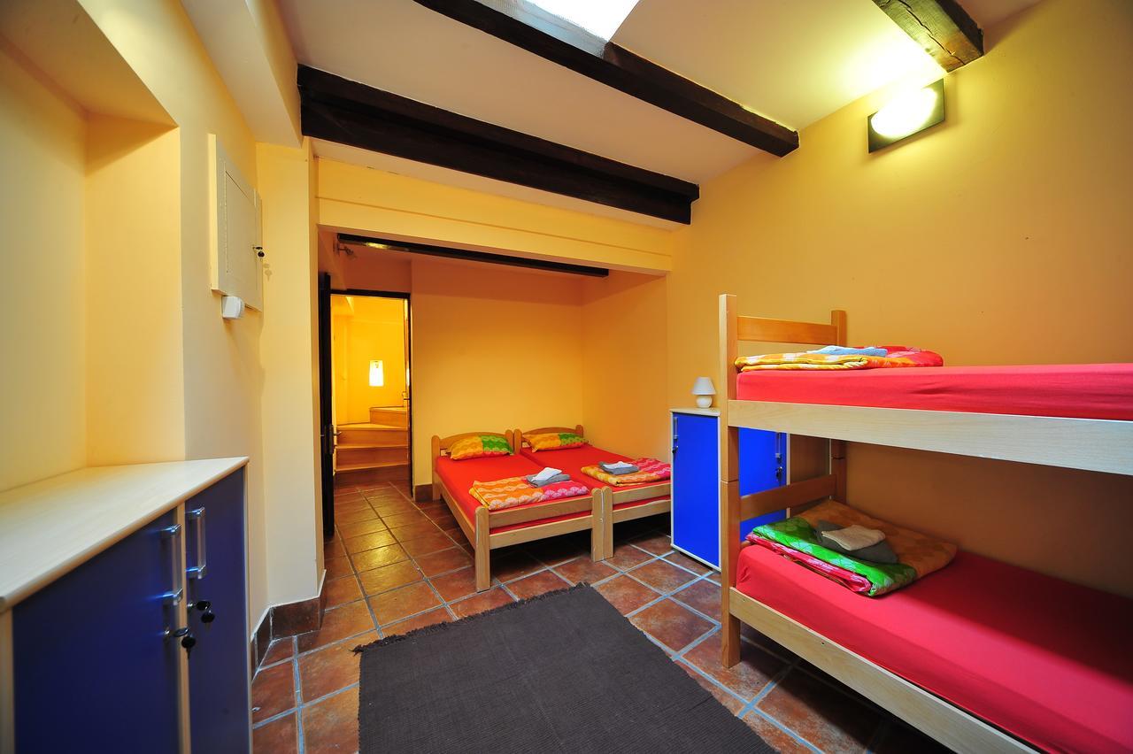 Hostel Bed N Beer Belgrado Quarto foto