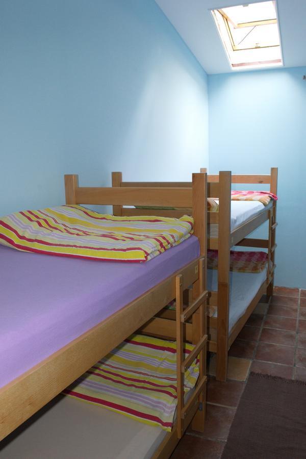 Hostel Bed N Beer Belgrado Exterior foto
